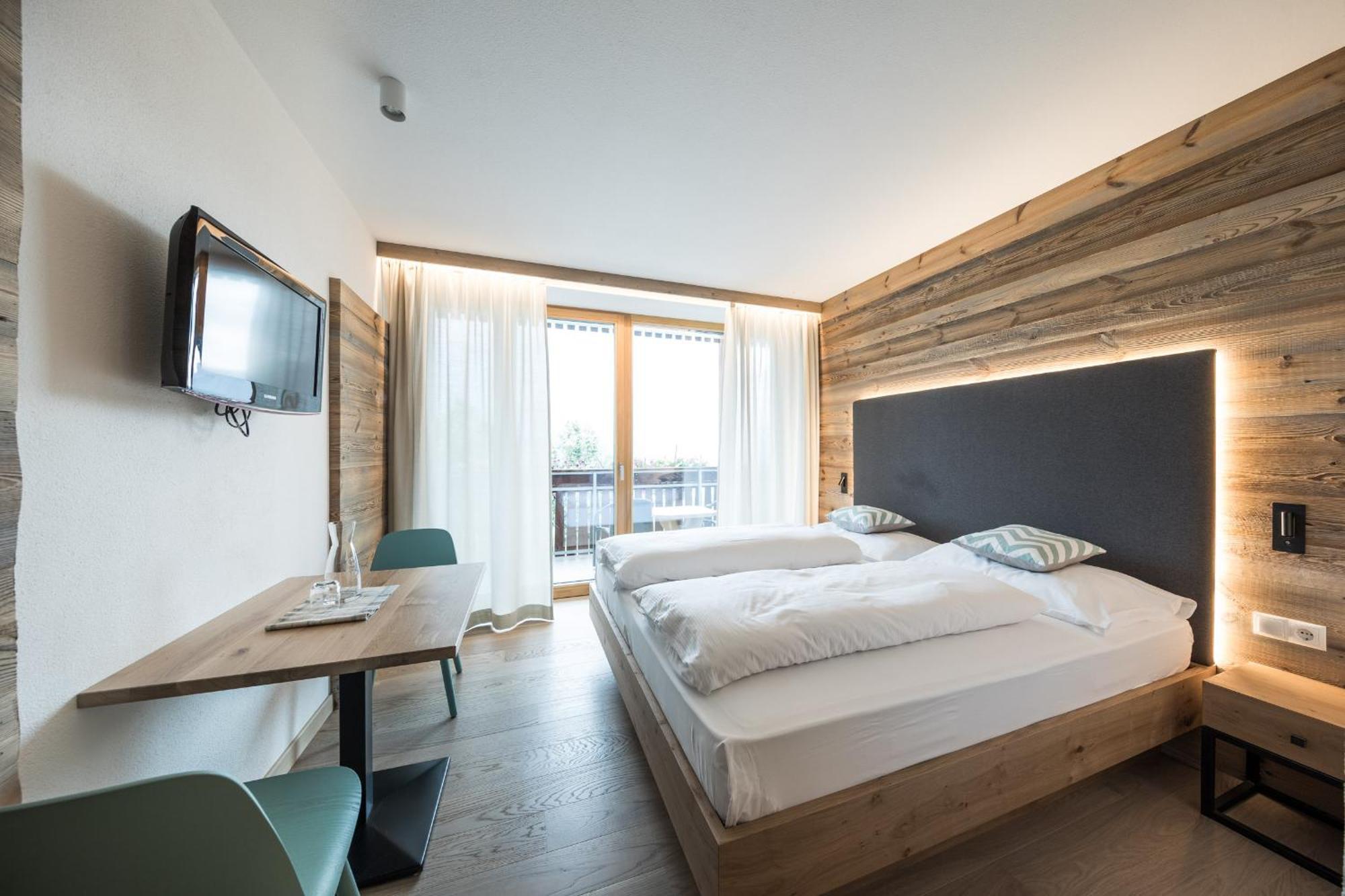 Hotel Petrus ブルーニコ エクステリア 写真