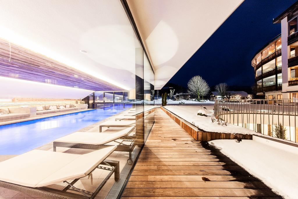 Hotel Petrus ブルーニコ エクステリア 写真