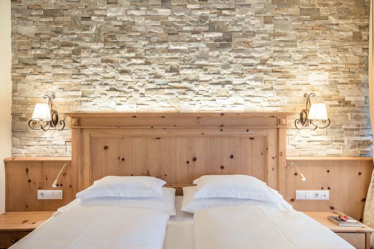 Hotel Petrus ブルーニコ エクステリア 写真